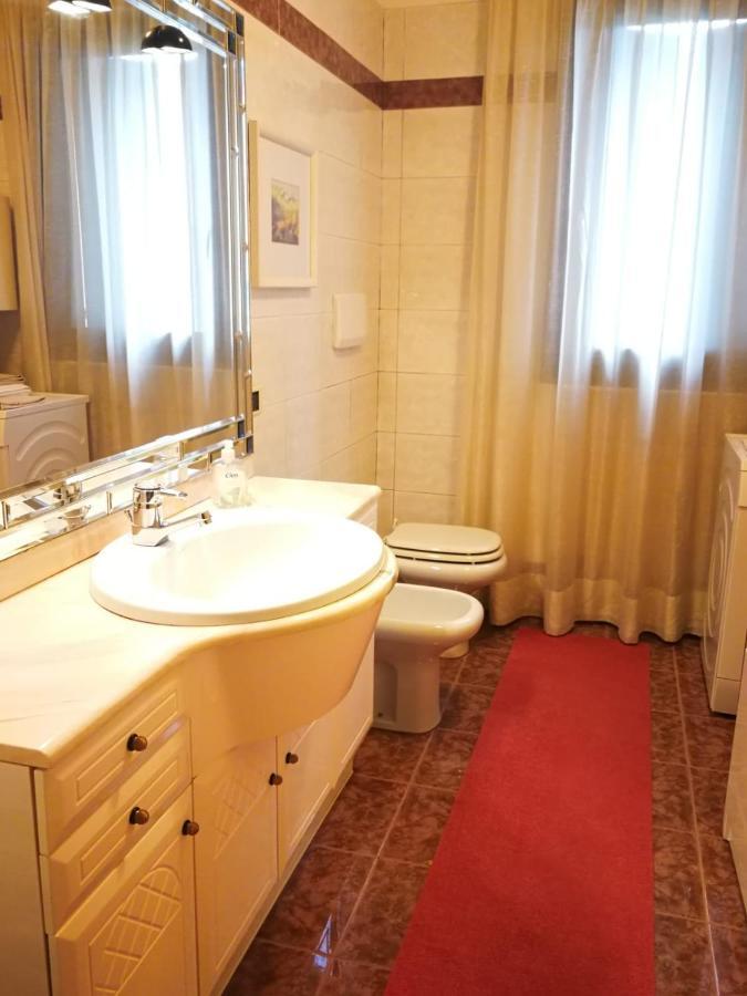 פייבה די סוליגו Comfort In Centro מראה חיצוני תמונה